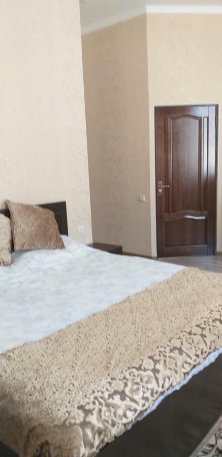 Hotel Sugd & Guest House Panjakent Екстер'єр фото